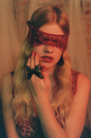 LEATHER & LACE BLINDFOLD